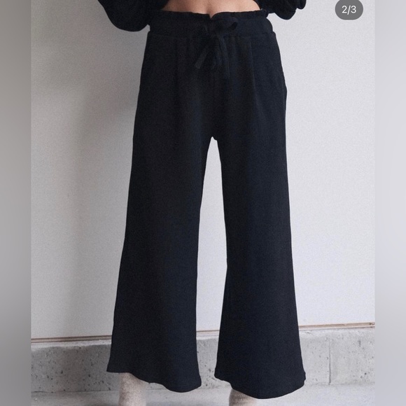 BRAND NEW Annagail caramel coloured waffle trousers. Never worn. - Picture 2 of 9